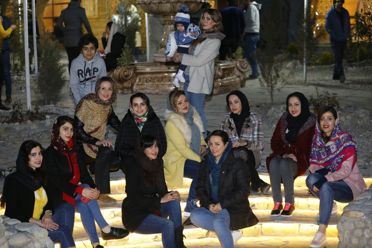 همکاران خانم 